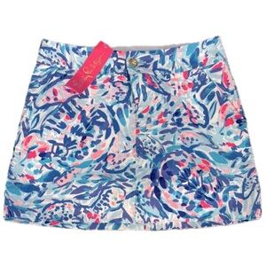 Lilly Pulitzer Women's Blue and Pink Patterned Shorts